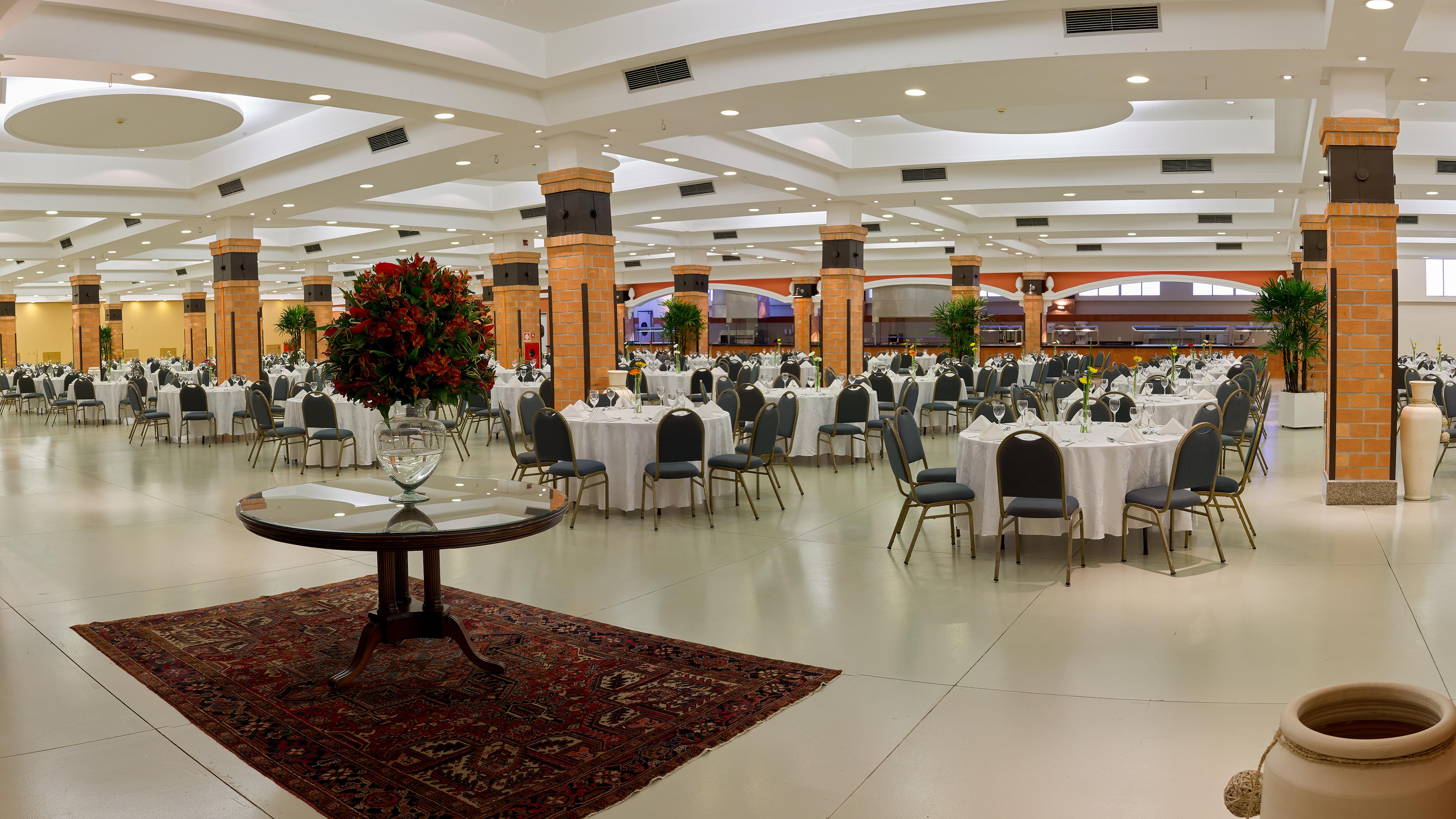 Bourbon Resort Атибая Экстерьер фото The ballroom at the Sheraton São Paulo.