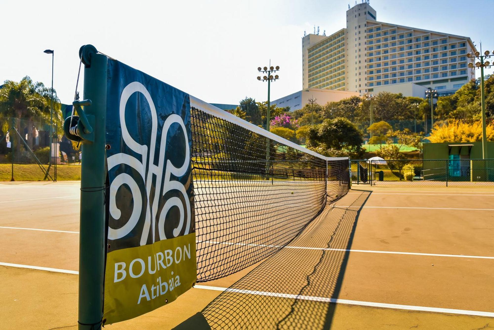 Bourbon Resort Атибая Экстерьер фото Tennis courts at the hotel